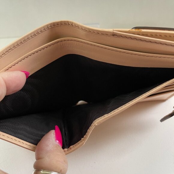 GUCCI Bamboo Tri-Fold Wallet Striped Turn Lock Very Good Condition - Picture 4 of 9